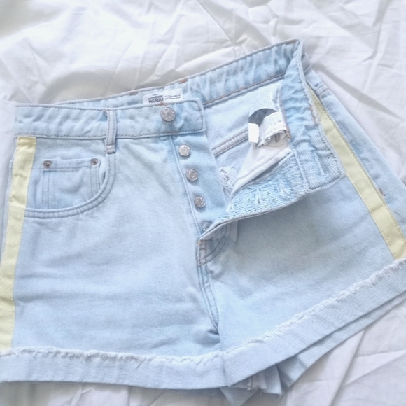 Zara Denim High Waisted Yellow Striped Jeans Shorts Sz 2 - Picture 6 of 16